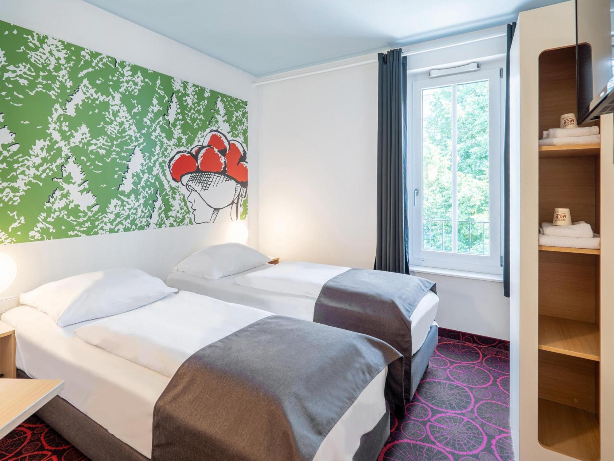 B&B Hotel Offenburg-City Exterior photo
