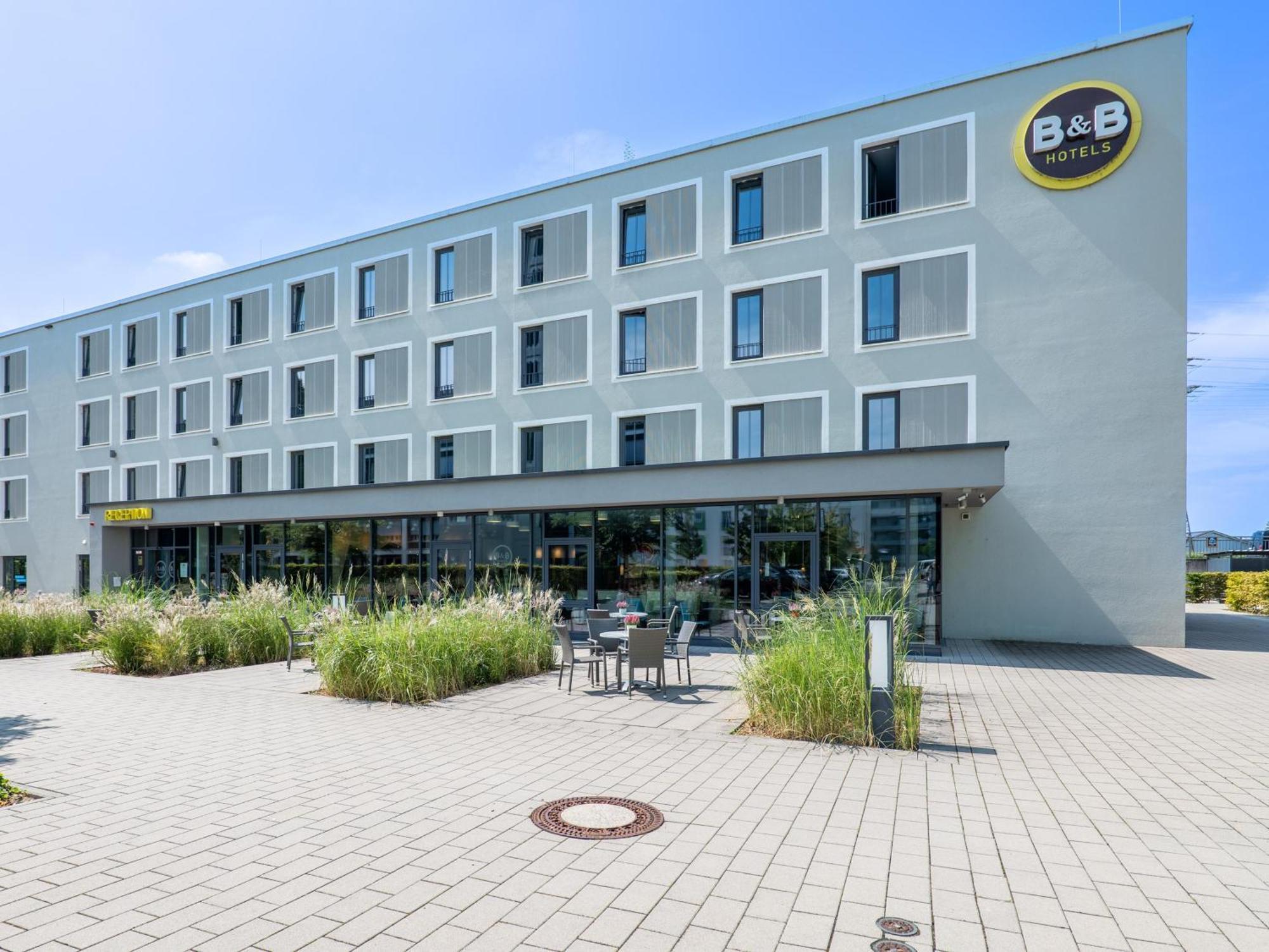 B&B Hotel Offenburg-City Exterior photo