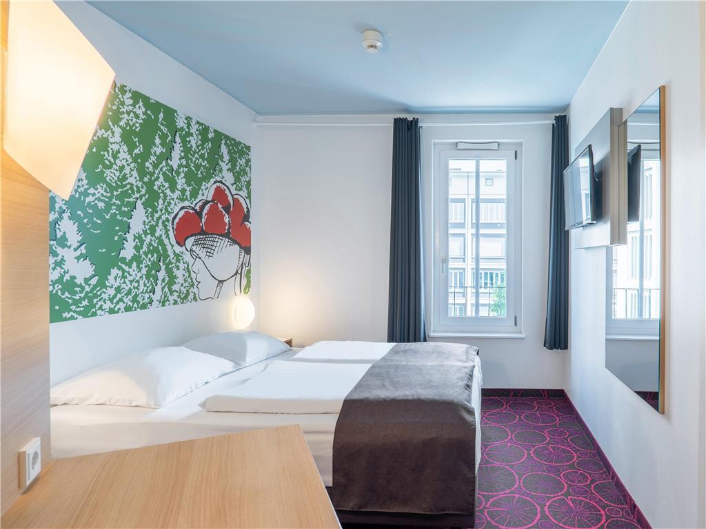 B&B Hotel Offenburg-City Room photo